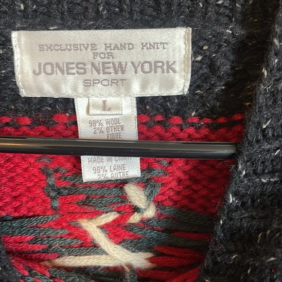 Vtg Jones New York Sweater Women Hand Knit Wool Heavy Holiday Red Green Cream - Picture 3 of 6
